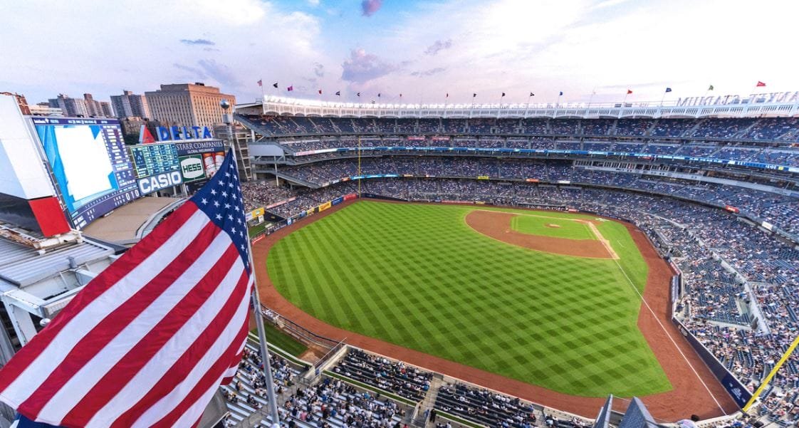 فيلم قصير جديد لملعب Yankee Stadium سيتم اطلاقه بتطبيق Apple Immersive قريبا. – Realm VR | عالم الواقع الإفتراضي