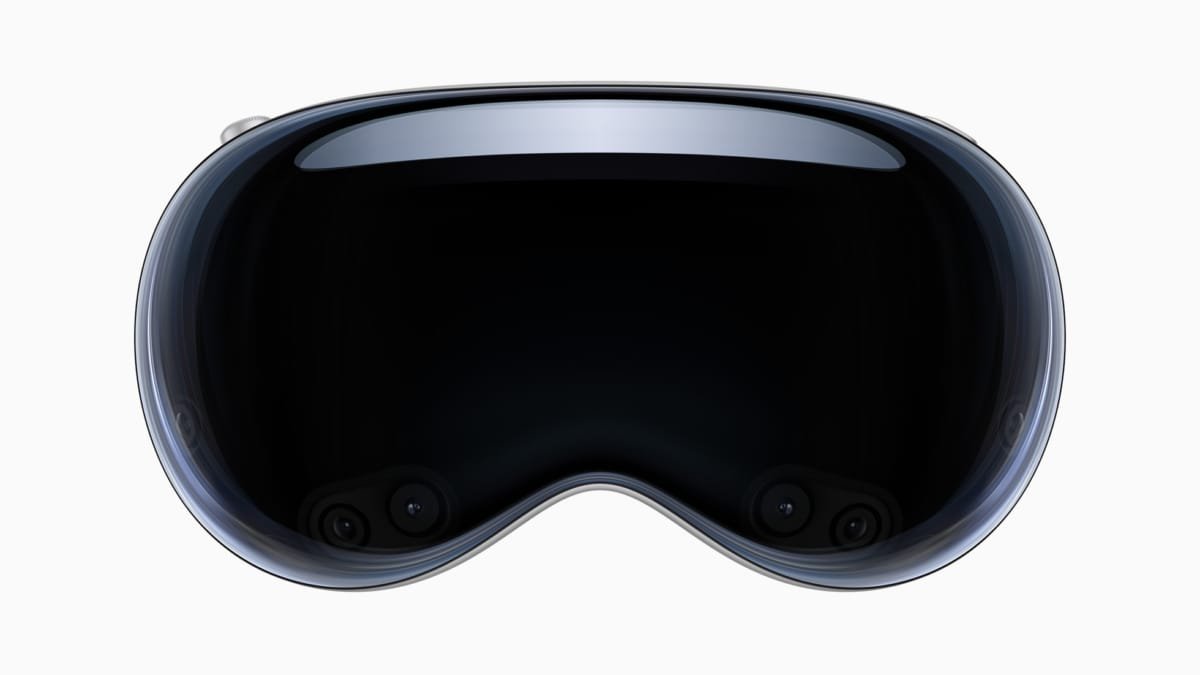 نظارة Apple Vision Pro – Realm VR | عالم الواقع الإفتراضي